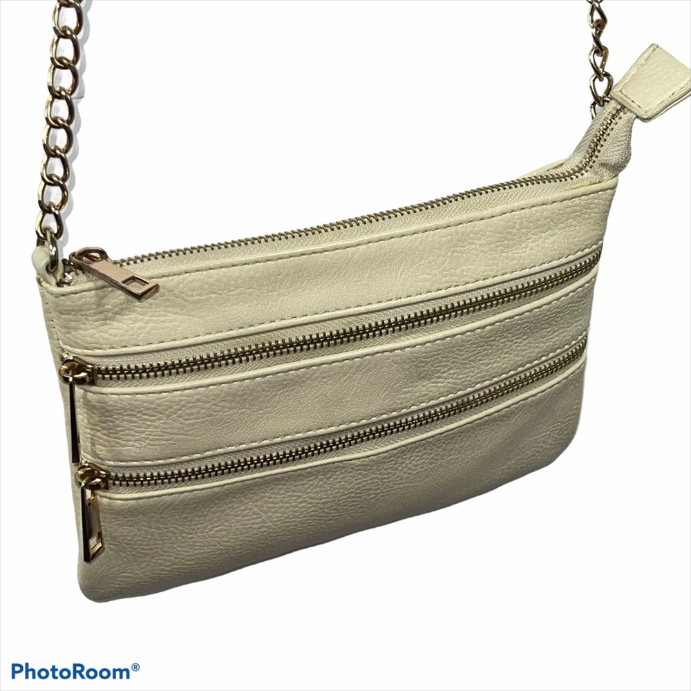 Call it Spring Cross Body! - Picture 1 of 9